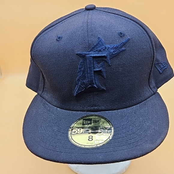 Florida Marlins Hat Cap New Era Fitted Size 8 All Black MLB Baseball 59Fifty - Picture 2 of 9